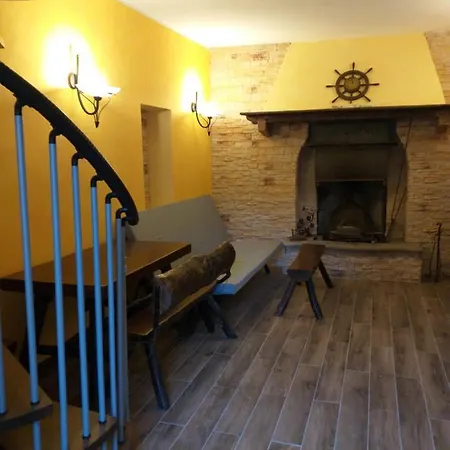 La Corte Di Nonno Gino 펜션