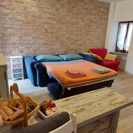 Vakantiehuis La Corte Di Nonno Gino