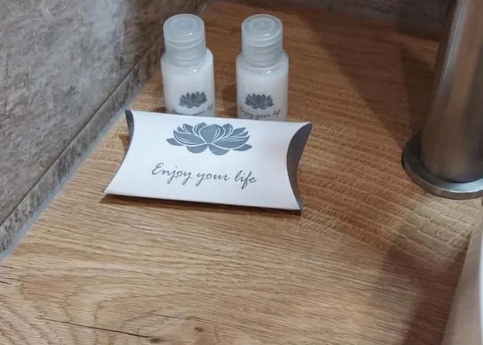 La Corte Di Nonno Gino * Stresa